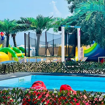 Апартаменты Londra - Endless Summer Mamaia Nord *