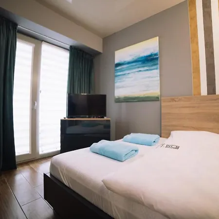 Апартаменты Londra - Endless Summer Mamaia Nord *